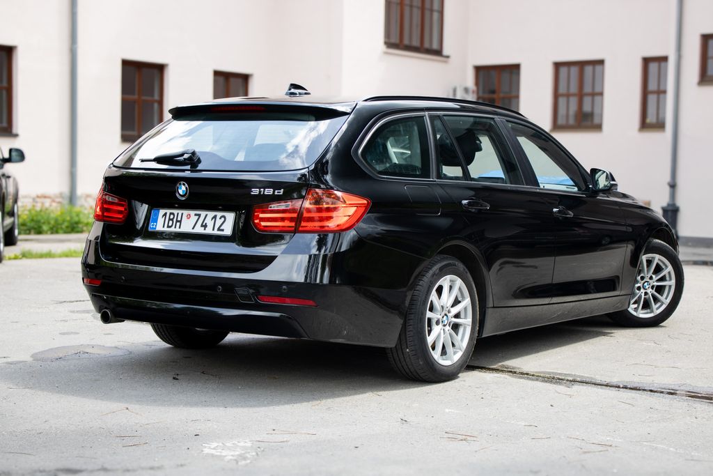 bmw-rada-3-nebourane-pravidelne-servis - 4