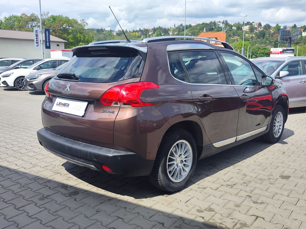 peugeot-2008-1-6-vti-88kw-allure-tazne-cr - 4