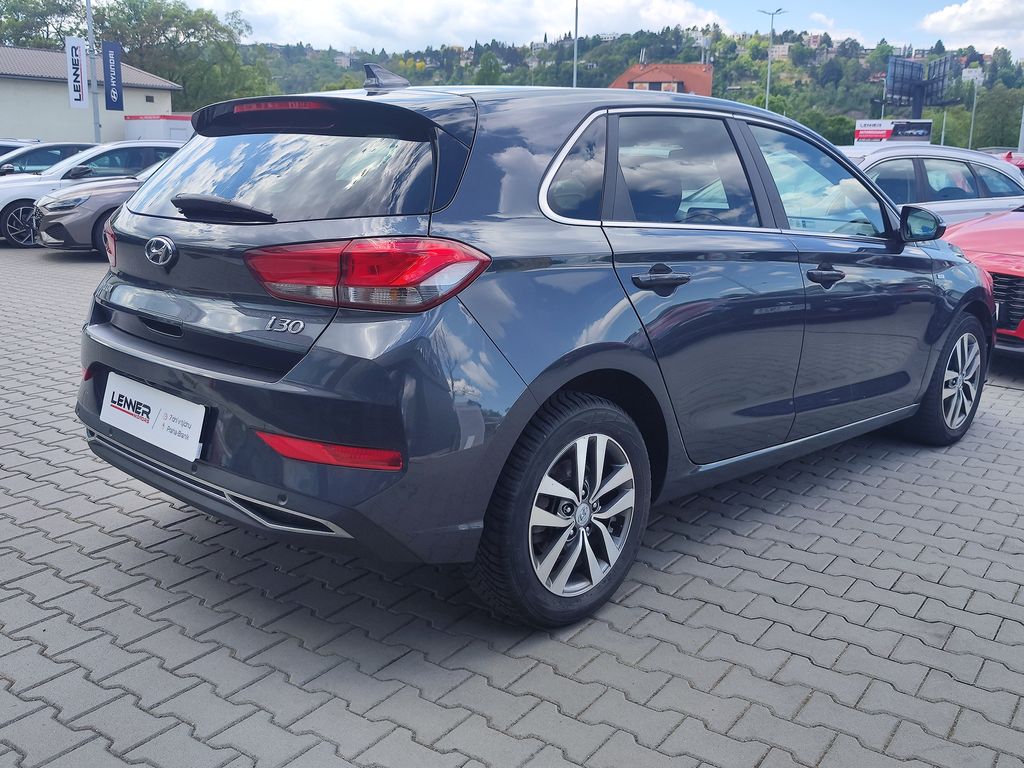 hyundai-i30-1-5-t-gdi117kw-smart-navi - 4