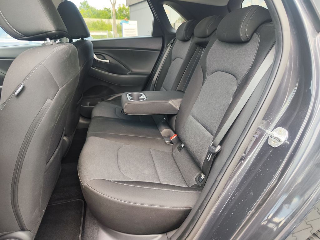 hyundai-i30-1-5-t-gdi117kw-smart-navi - 9