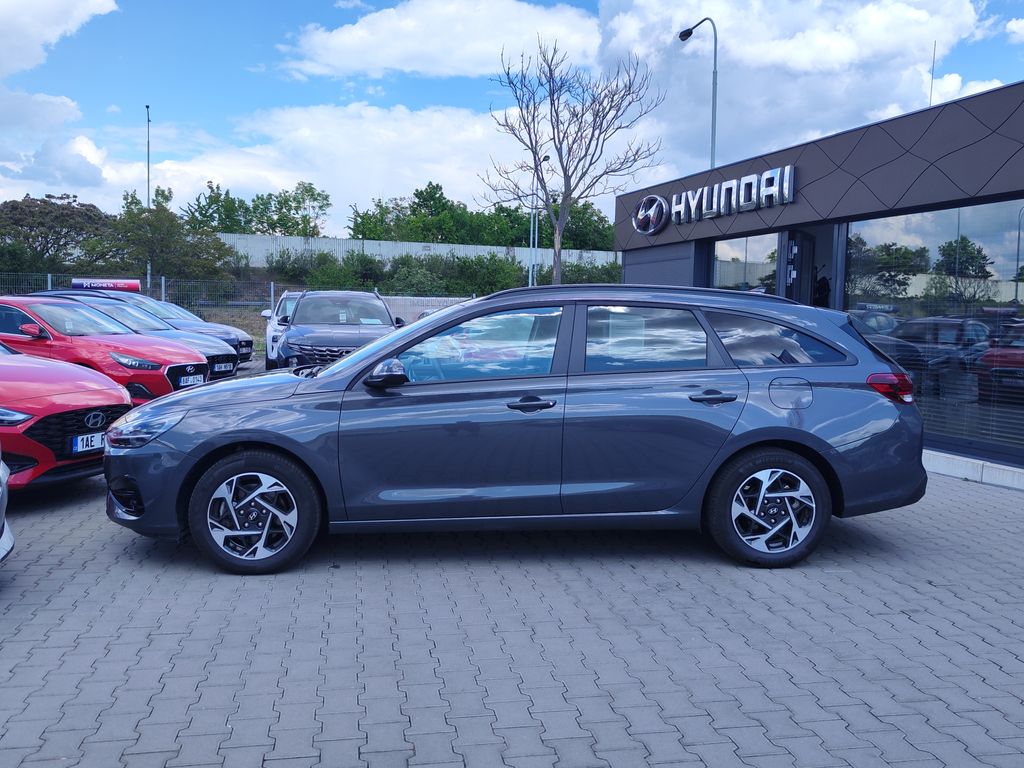 hyundai-i30-1-5i-71kw-smart-climate - 7