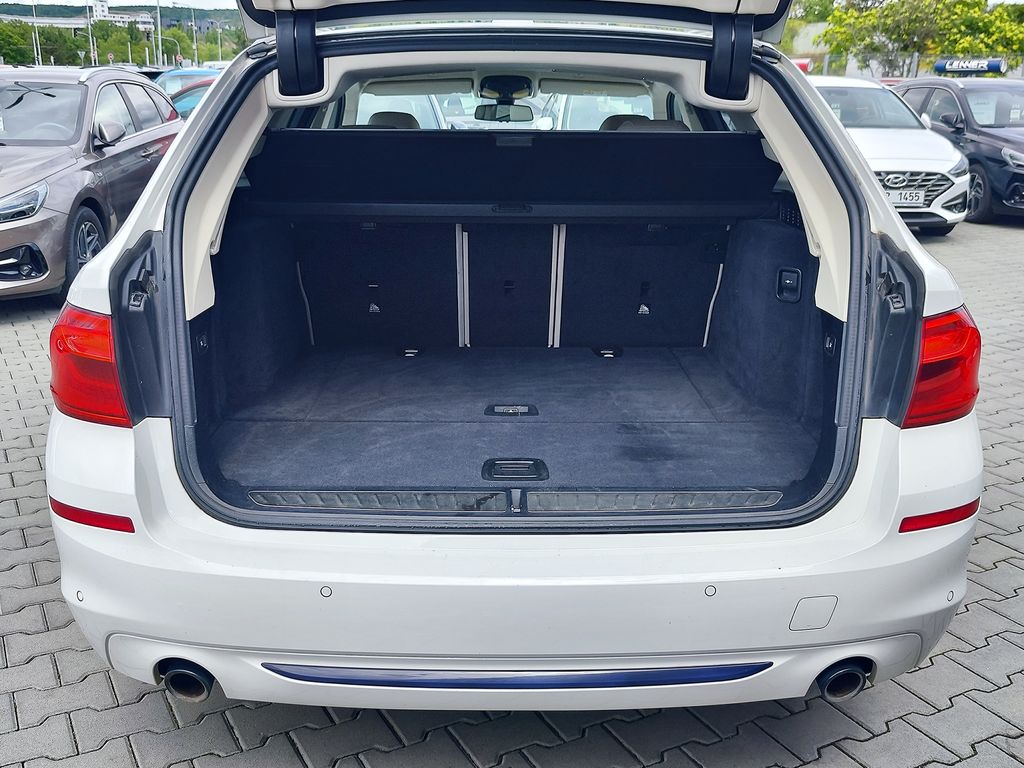 bmw-rada-5-520d-140kw-sportline - 8