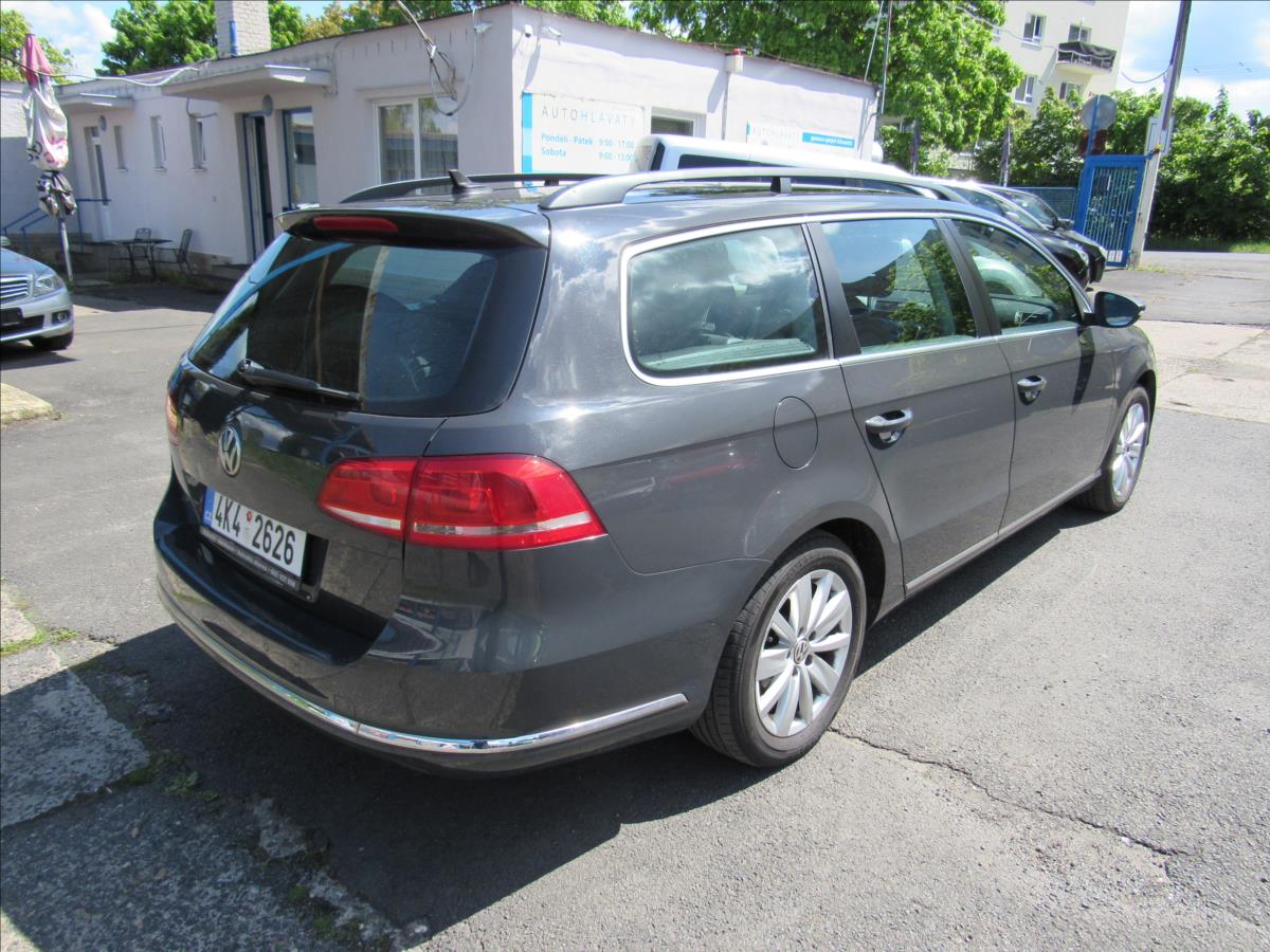volkswagen-passat-2-0-tdi-125kw-dsg - 3