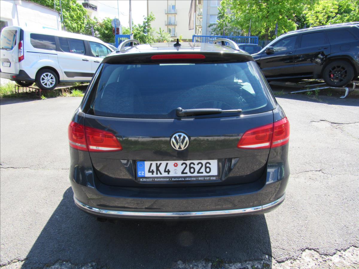 volkswagen-passat-2-0-tdi-125kw-dsg - 4