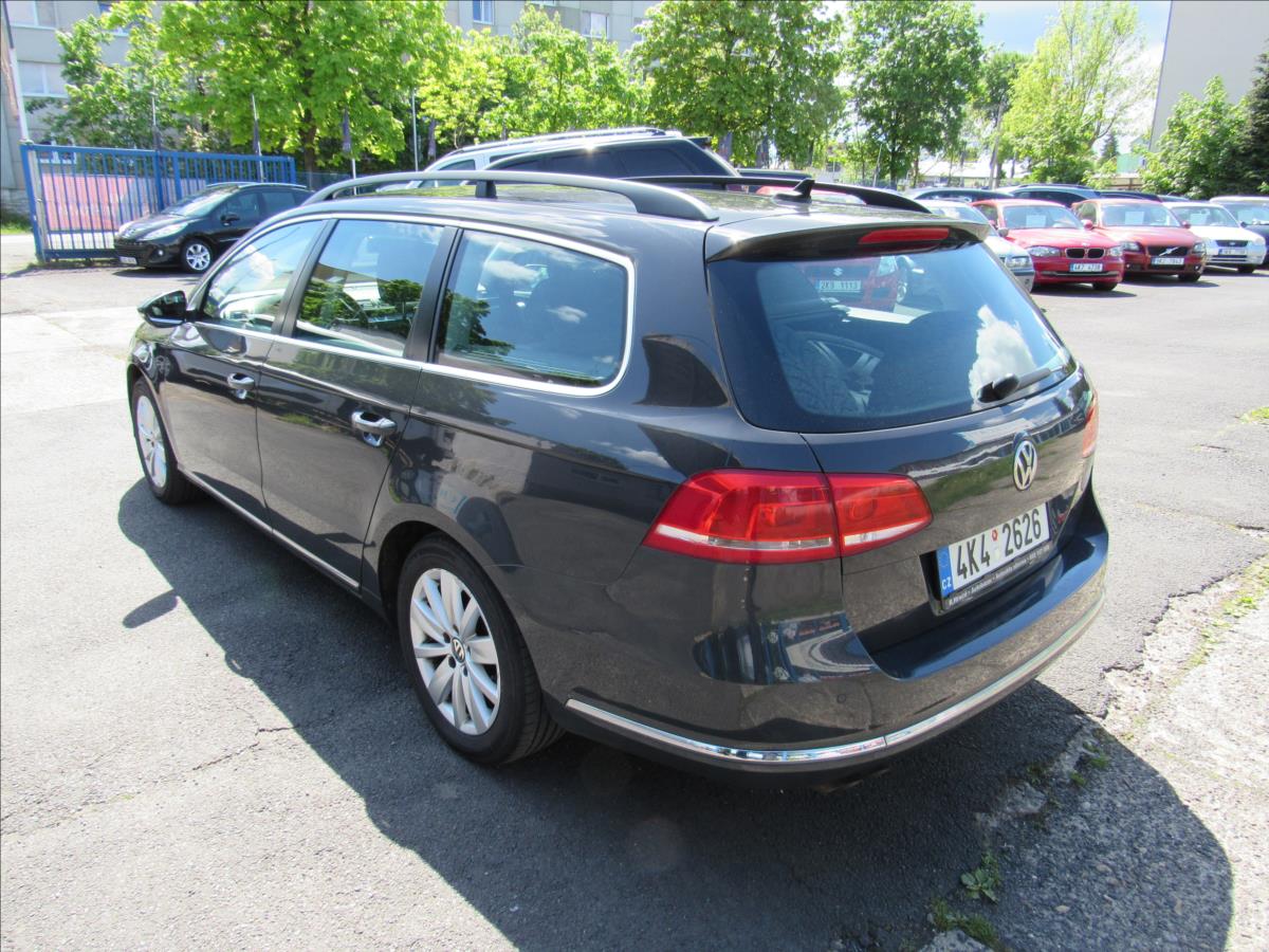 volkswagen-passat-2-0-tdi-125kw-dsg - 5