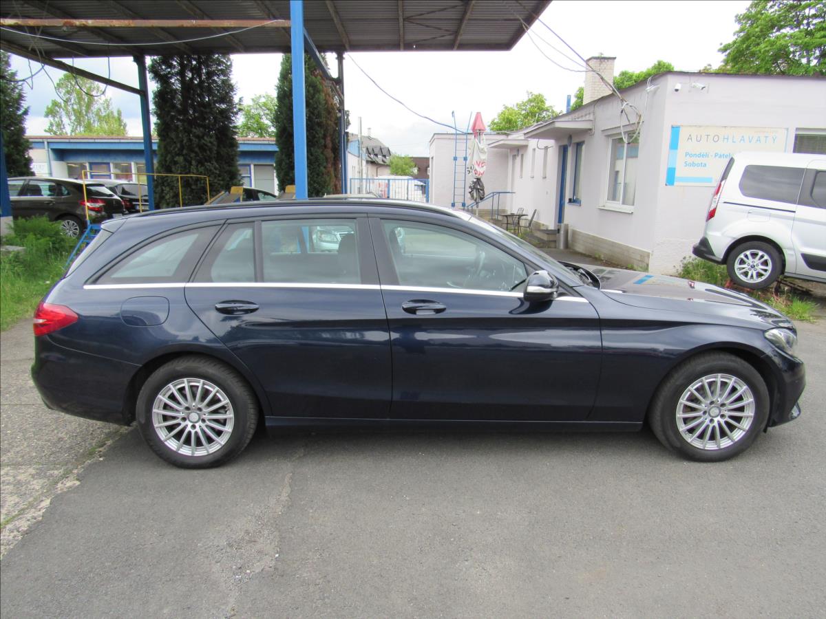 mercedes-benz-tridy-c-1-6-d-c200-bluetec - 7