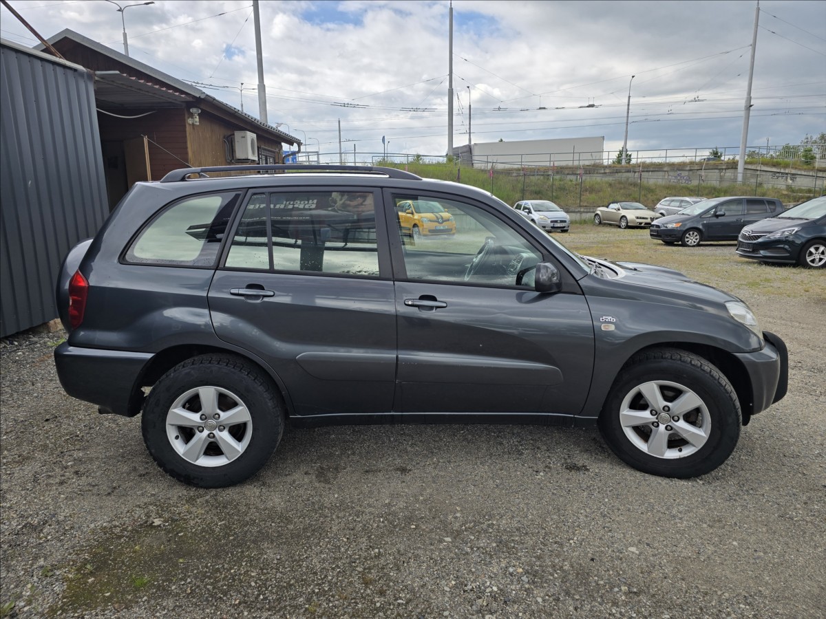 toyota-rav4-2-0-d-4d-nove-rozvody-stk - 3