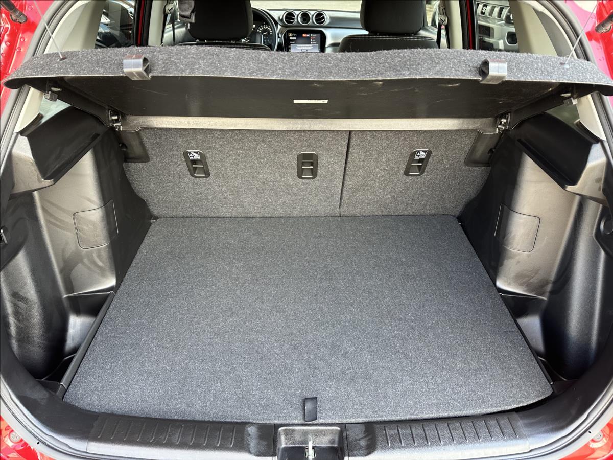 suzuki-vitara-1-4-4x4-hybrid - 4