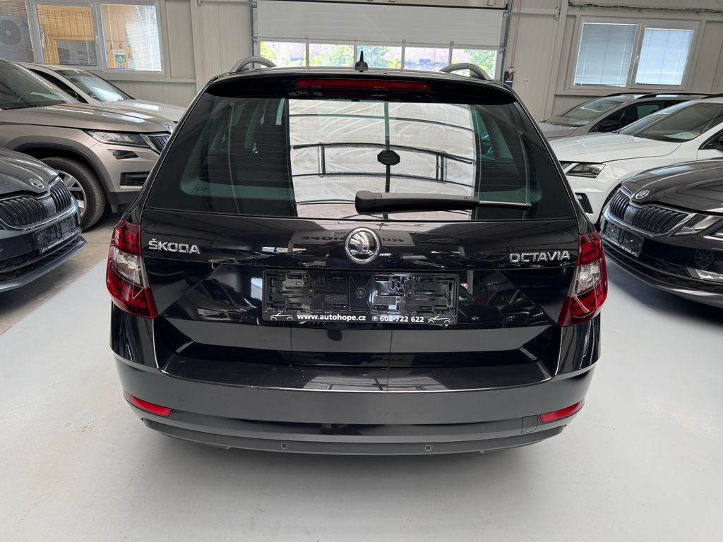 skoda-octavia-combi-2-0-tdi-dsg-style - 4