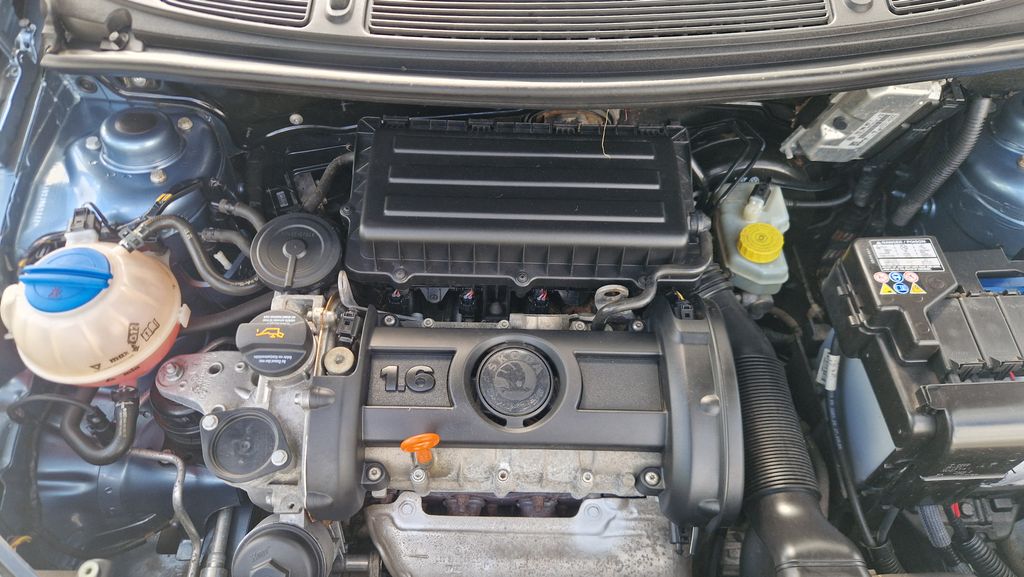 skoda-fabia-1-6-16v - 9