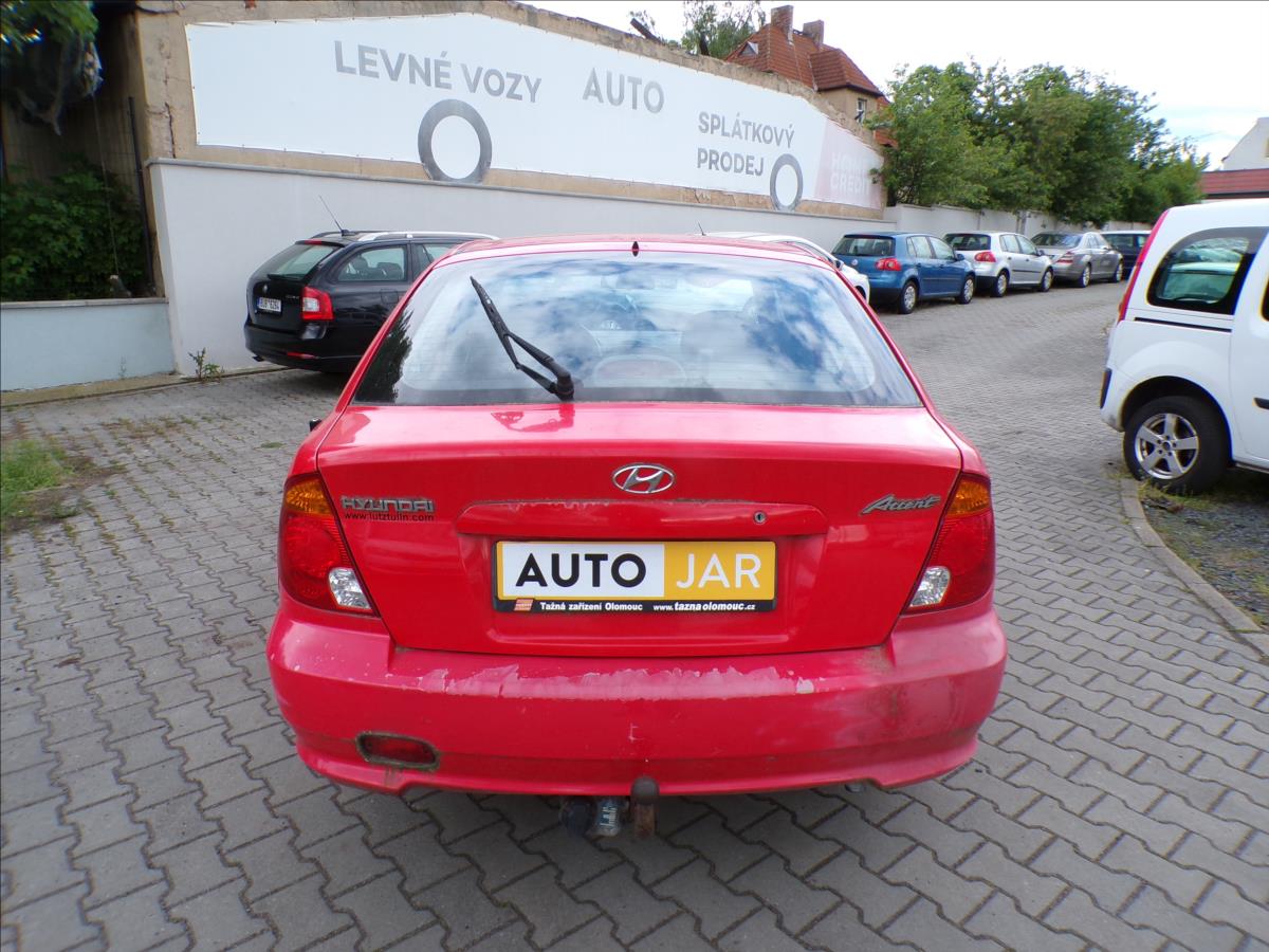 hyundai-accent-1-3-i-tazne-zarizeni - 5