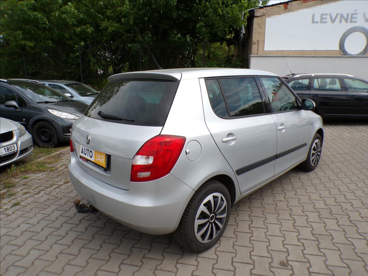 skoda-fabia-1-6-16v-tazne-zarizeni - 4