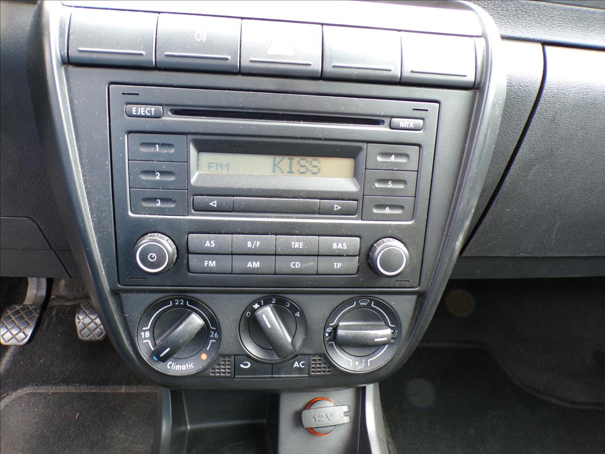 volkswagen-fox-1-2-i-klima - 7