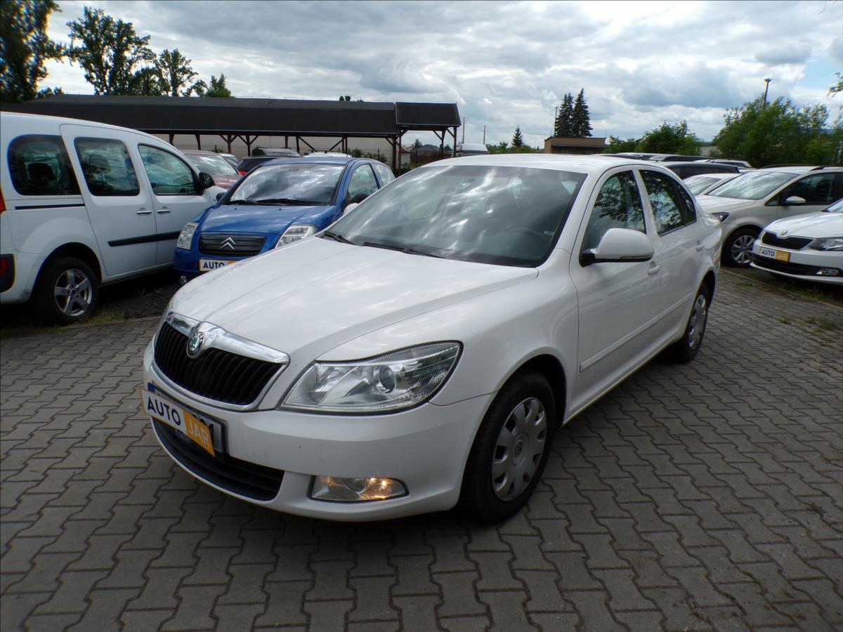 skoda-octavia-1-6-tdi-servisni-kniha - 1