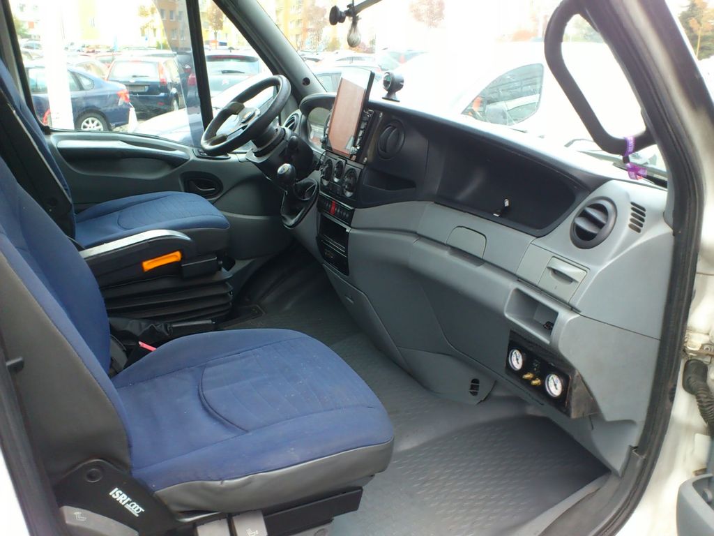 iveco-daily-obytna-vestavba - 9