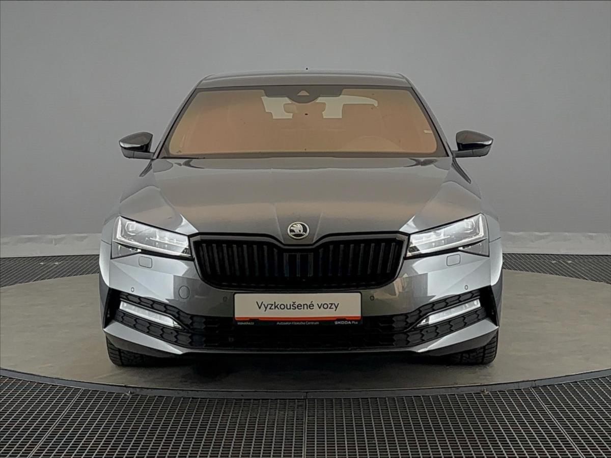 skoda-superb-2-0-2-0tdi-sportline-7dsg - 2