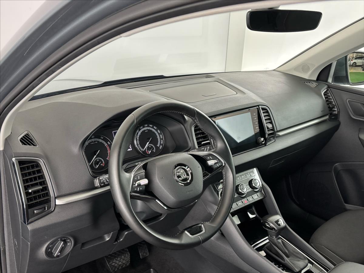 skoda-karoq-1-5-tsi-ambition-plus-7dsg - 4