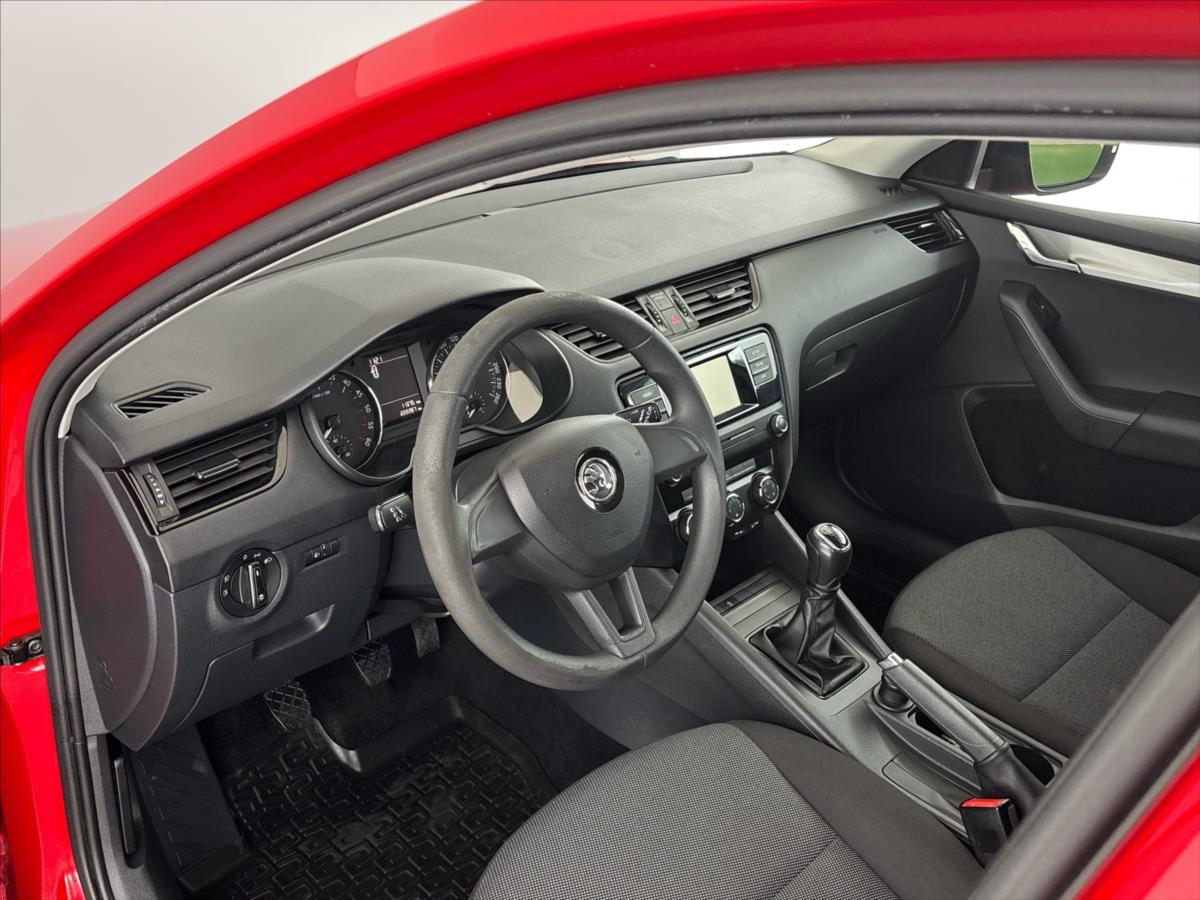 skoda-octavia-1-6-1-6tdi-combi-tazne-zar - 7
