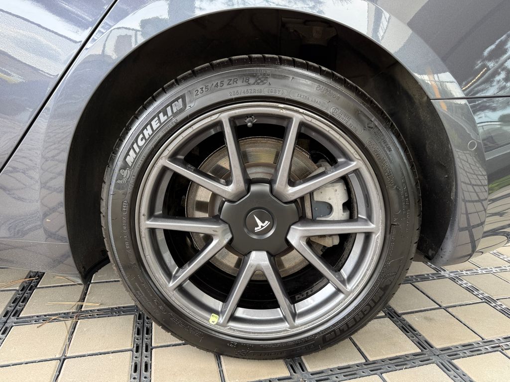 tesla-model-3-sr-lfp-enhanced-autopilot - 6