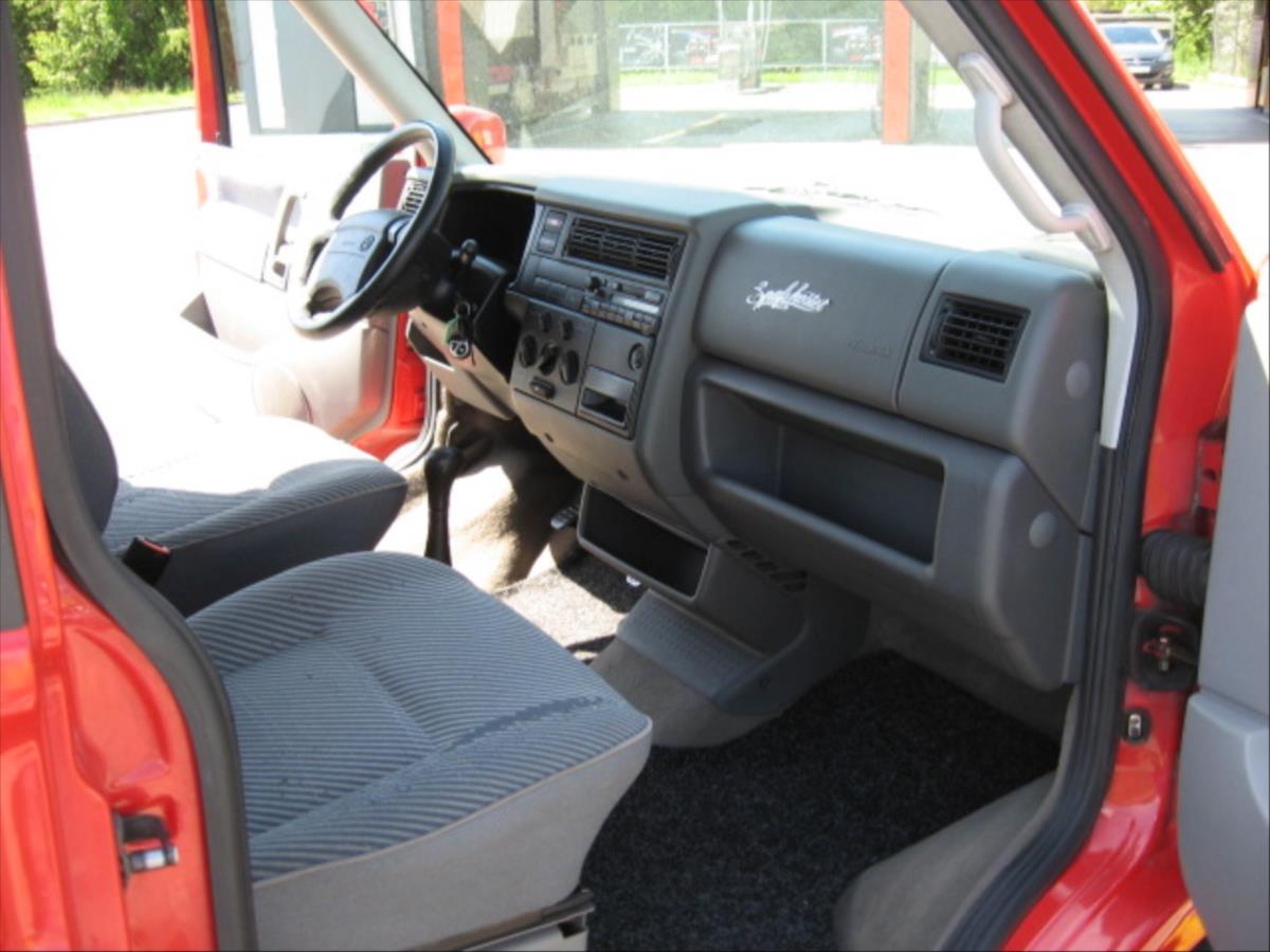 volkswagen-multivan-2-5-i-116-hp - 6
