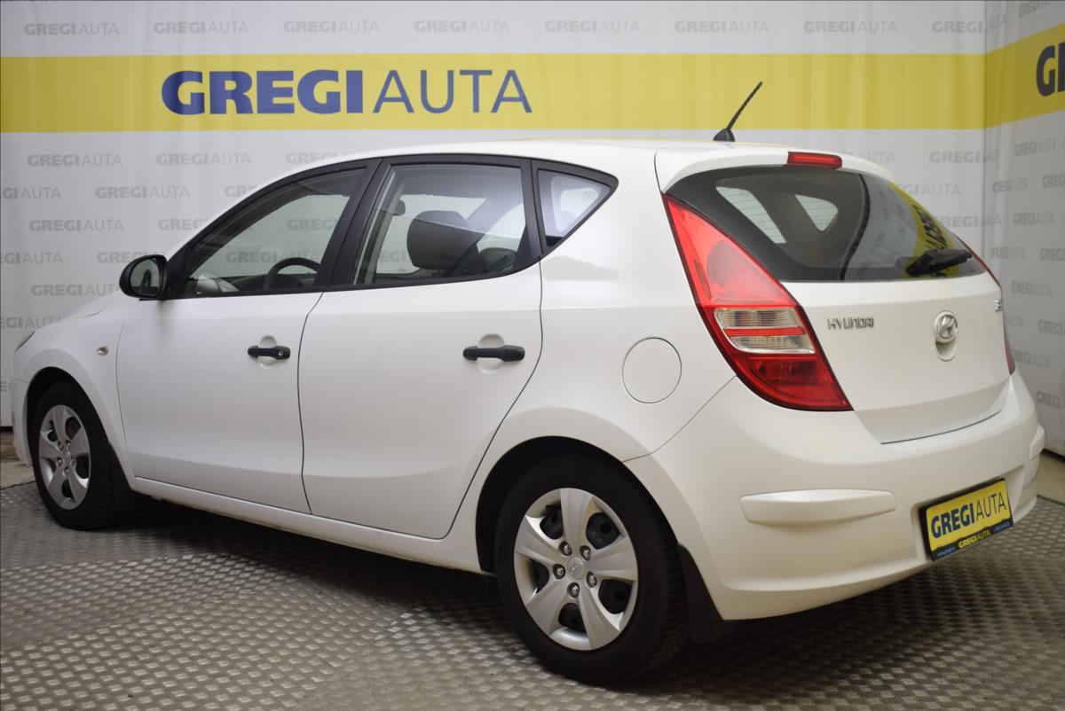 hyundai-i30-1-4-i-po-servisu-po-stk - 4