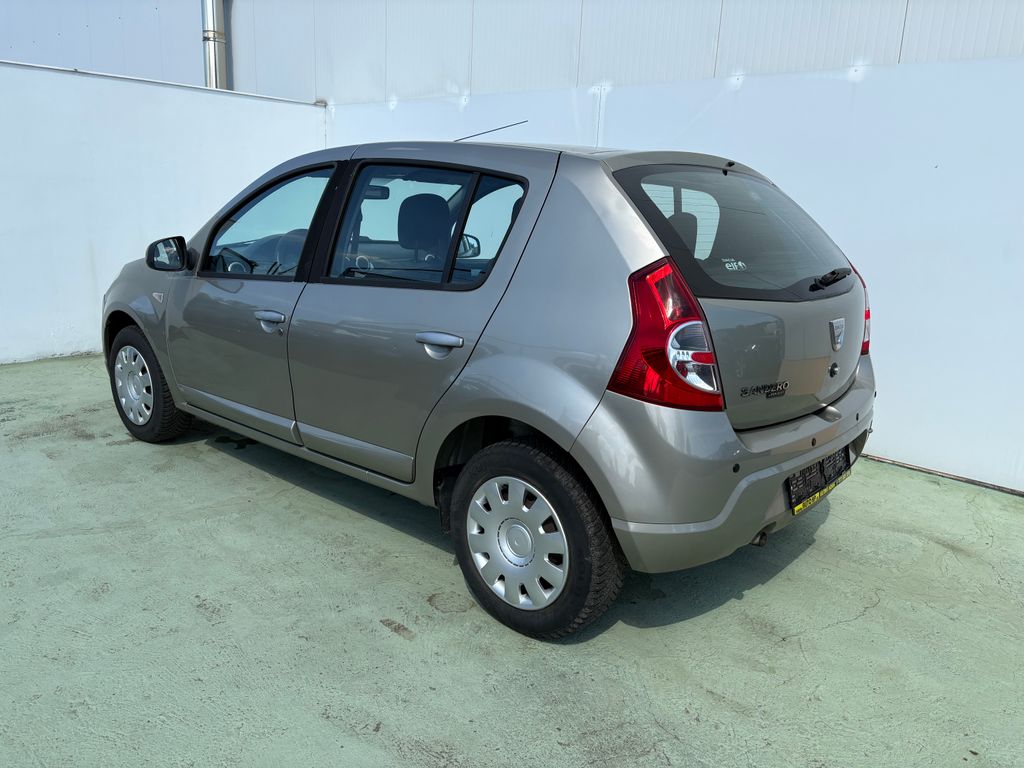 dacia-sandero-1-6i-64kw-klima-senzory - 3