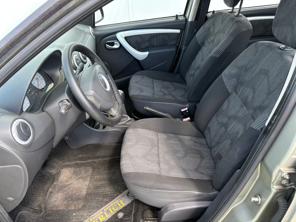 dacia-sandero-1-6i-64kw-klima-senzory - 5