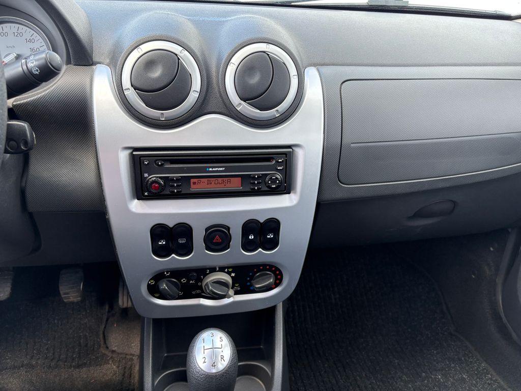 dacia-sandero-1-6i-64kw-klima-senzory - 9