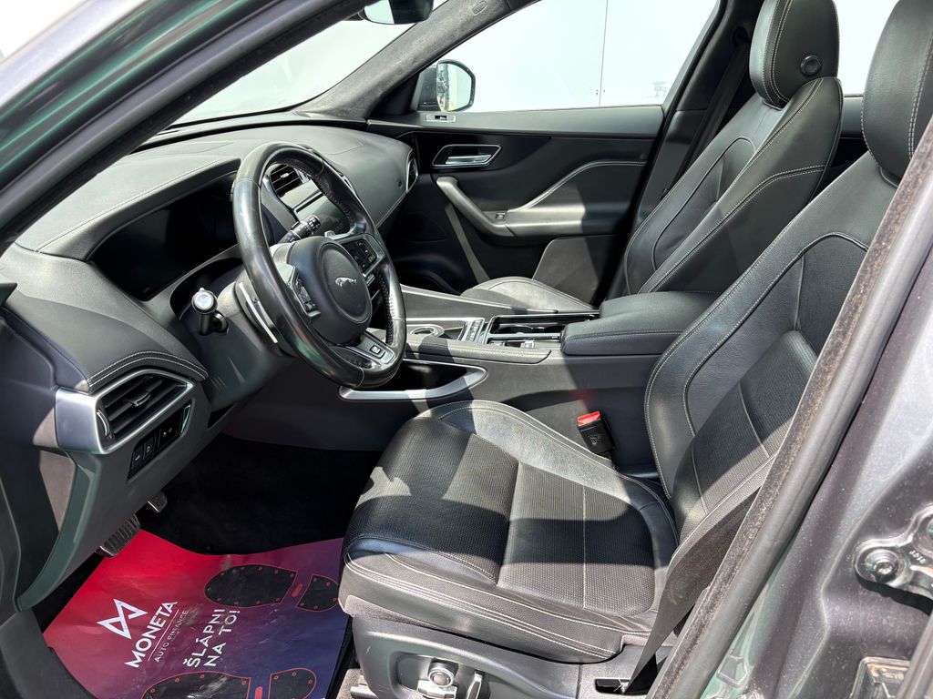 jaguar-f-pace-20d-r-sport-awd - 5