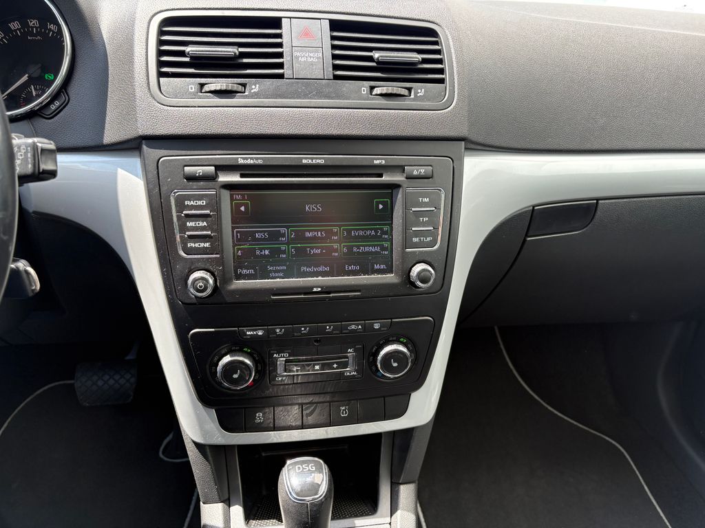 skoda-yeti-1-2tsi-77kw-automat-vyhrevy - 8