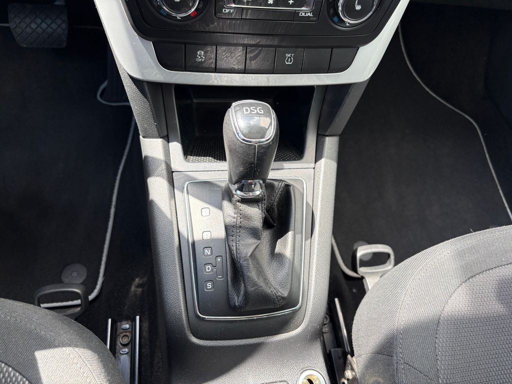 skoda-yeti-1-2tsi-77kw-automat-vyhrevy - 9