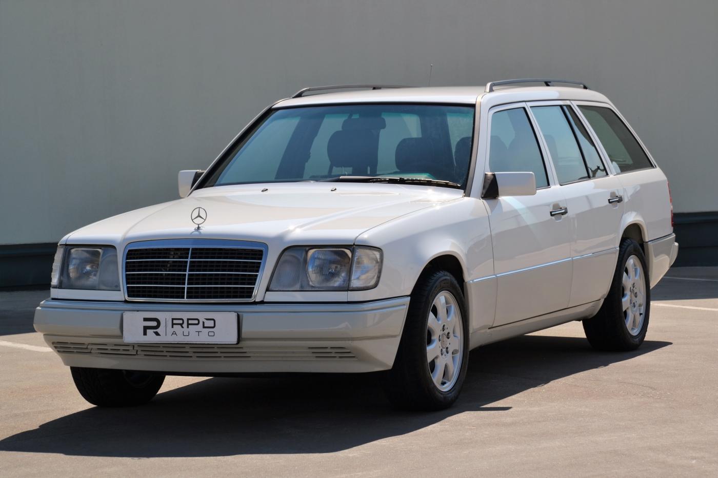 Mercedes-Benz 124 W124 E 200 / AUTOMAT