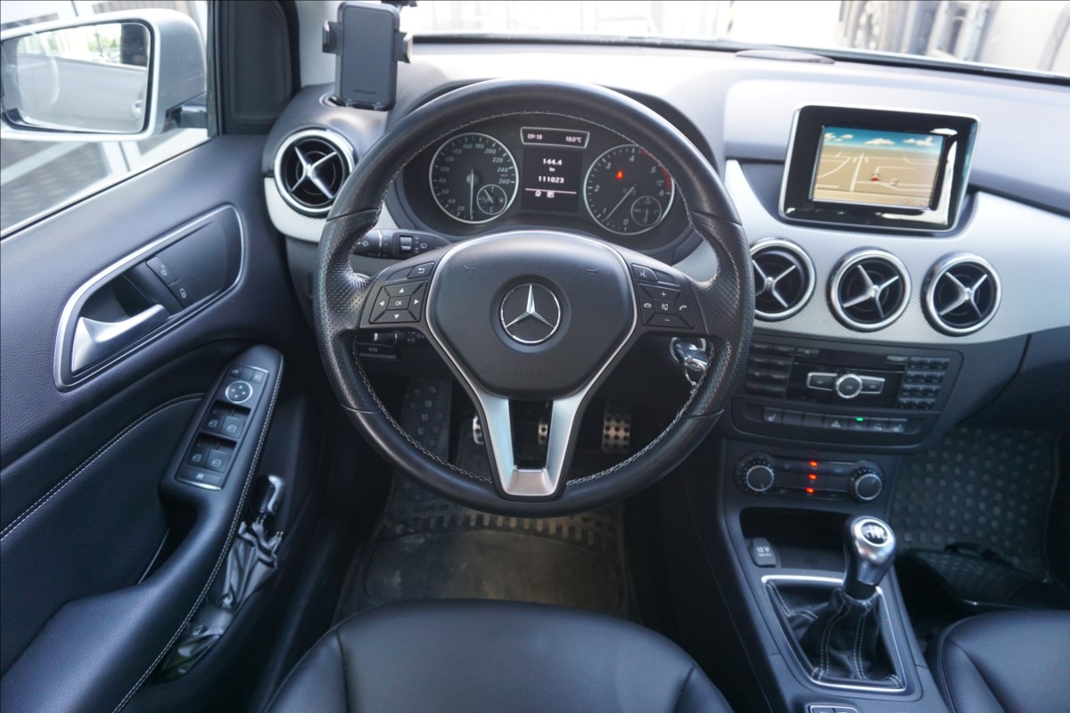 mercedes-benz-tridy-b-1-8-b-200d - 9