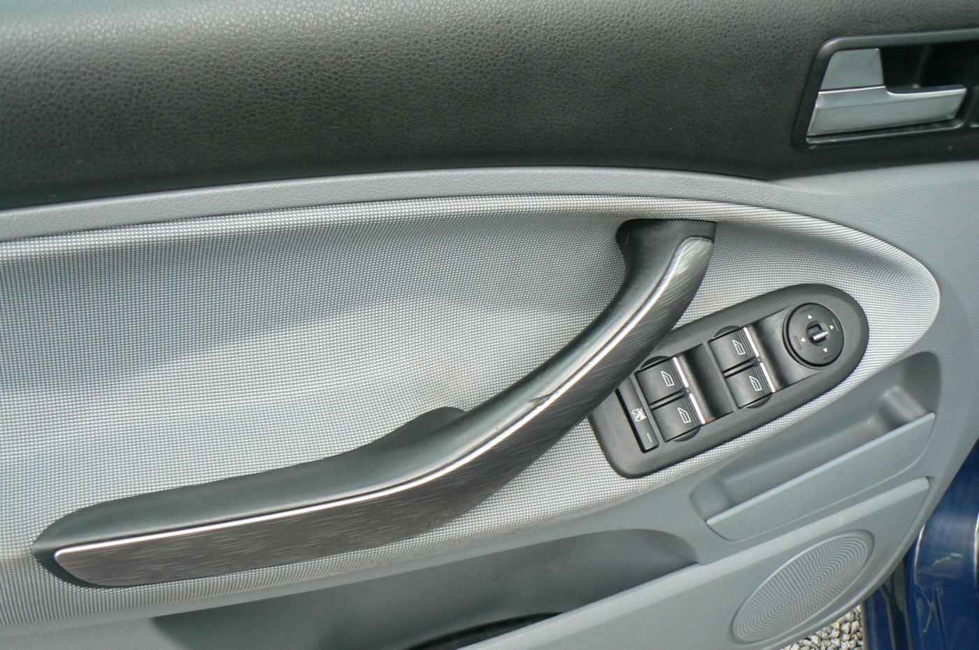 ford-c-max-2-0-cng - 7