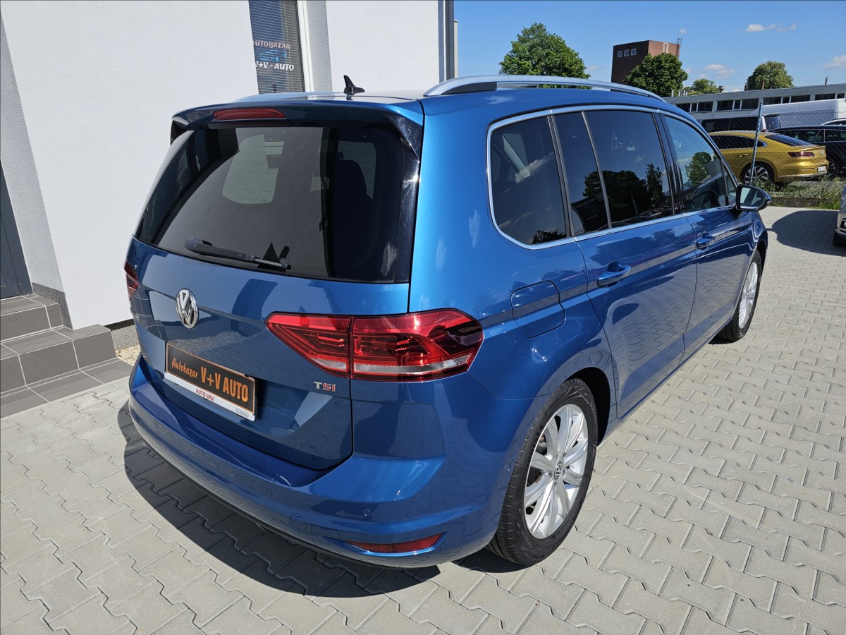 volkswagen-touran-1-4-tsi-110kw-highline-panorama - 5