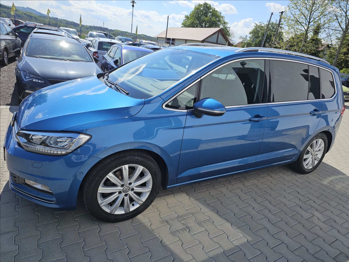 volkswagen-touran-1-4-tsi-110kw-highline-panorama - 9