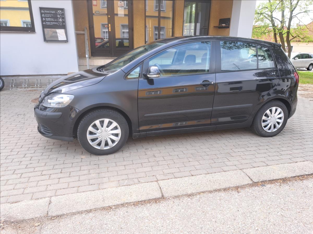 volkswagen-golf-plus-1-6-fsi - 3