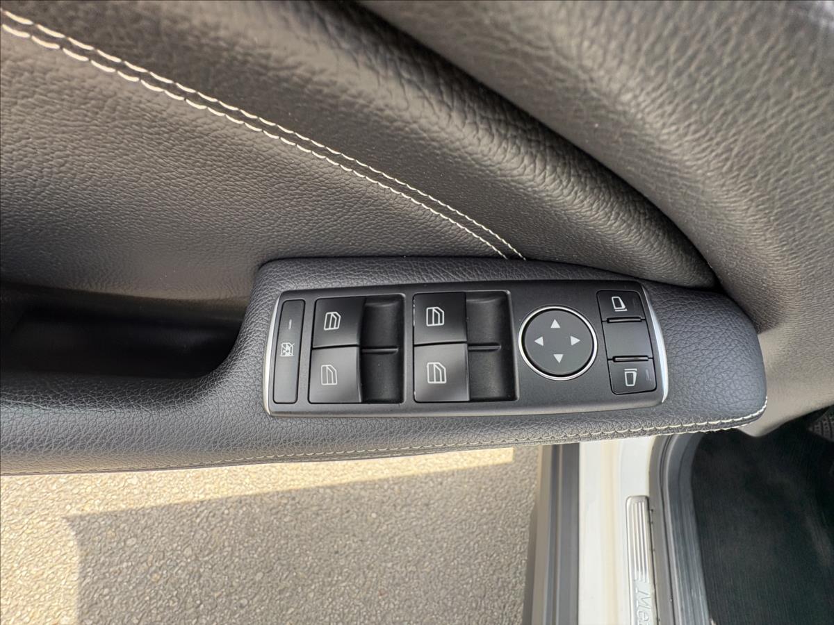 mercedes-benz-gla-1-6-180i-90kw-at-led-kuze-navi - 3