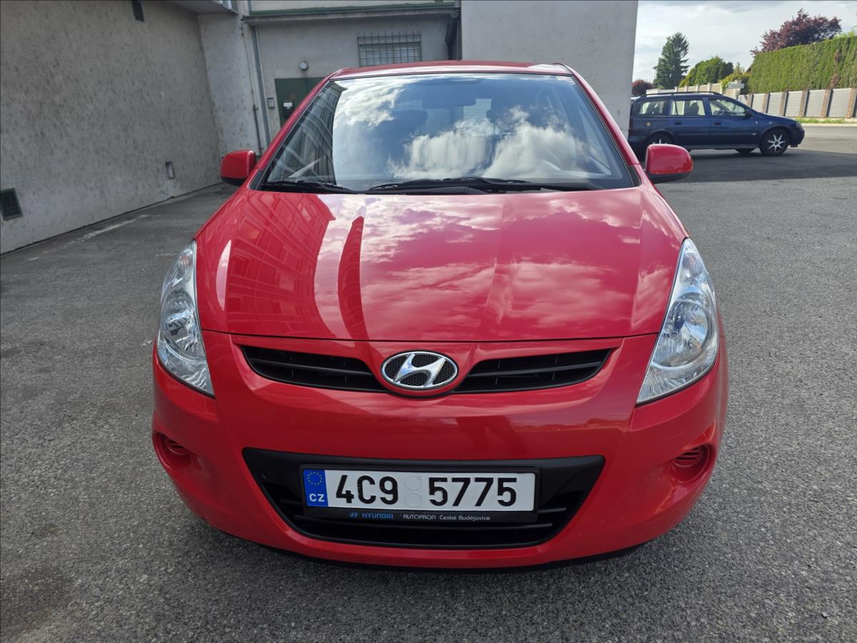 hyundai-i20-1-3-1-3i-klima-1-majitel-nove-v-cr-1-3i-klima-1-majitel-nove-v-cr - 1