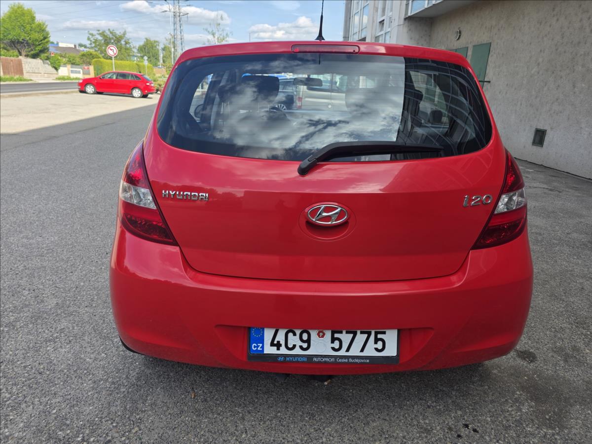 hyundai-i20-1-3-1-3i-klima-1-majitel-nove-v-cr-1-3i-klima-1-majitel-nove-v-cr - 4