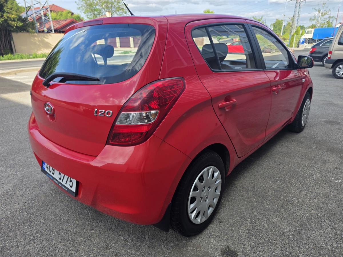 hyundai-i20-1-3-1-3i-klima-1-majitel-nove-v-cr-1-3i-klima-1-majitel-nove-v-cr - 5