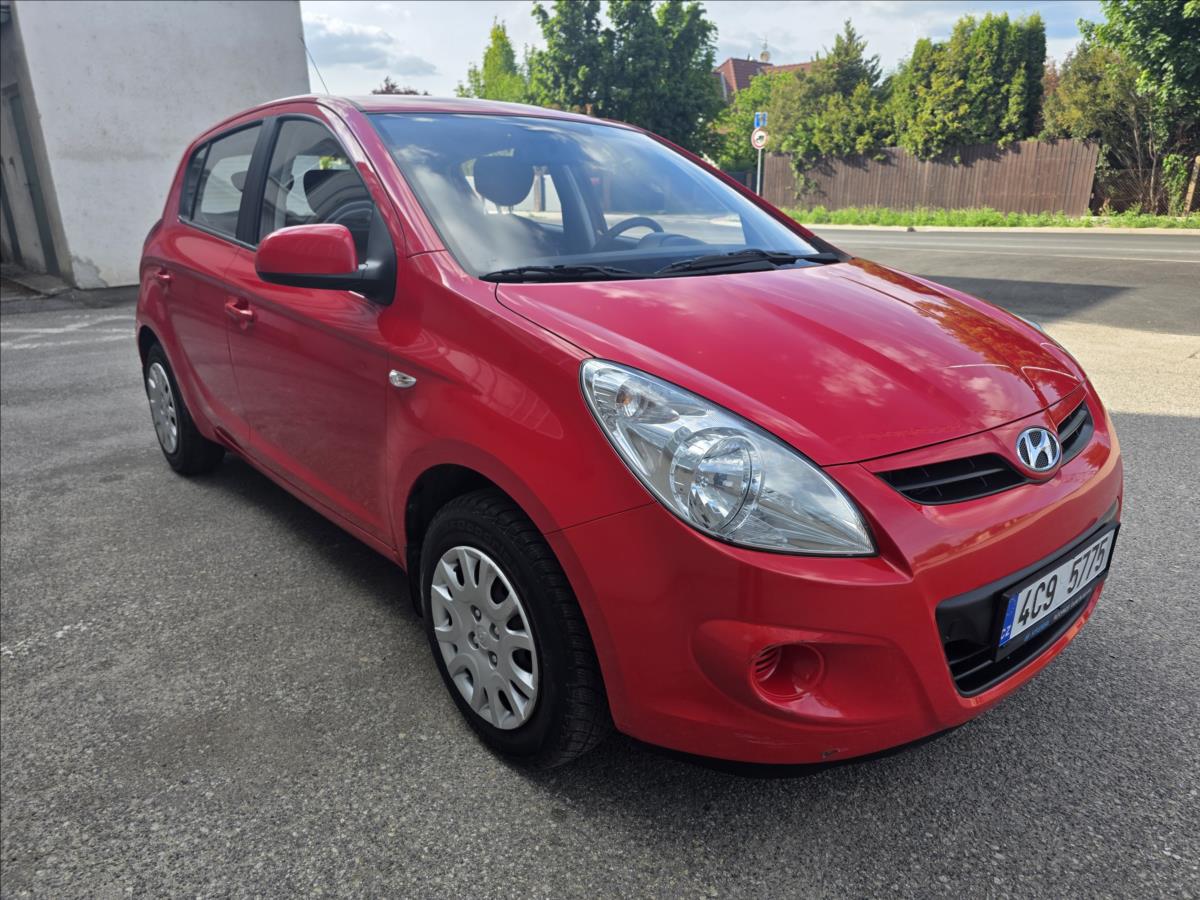 hyundai-i20-1-3-1-3i-klima-1-majitel-nove-v-cr-1-3i-klima-1-majitel-nove-v-cr - 7