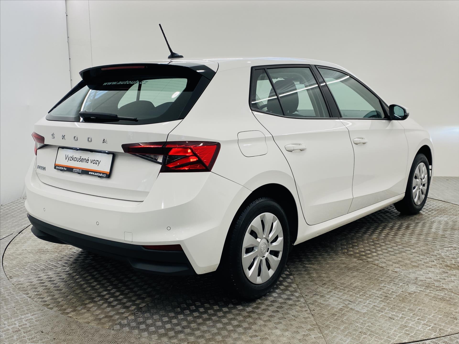 skoda-fabia-1-0-mpi-48kw-active - 1