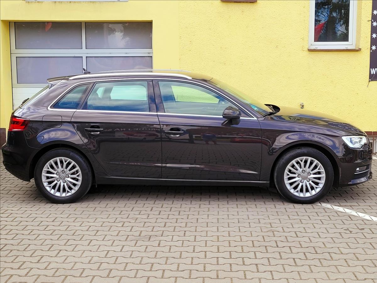 audi-a3-1-4-tsi-sportback-serv-knizka - 7