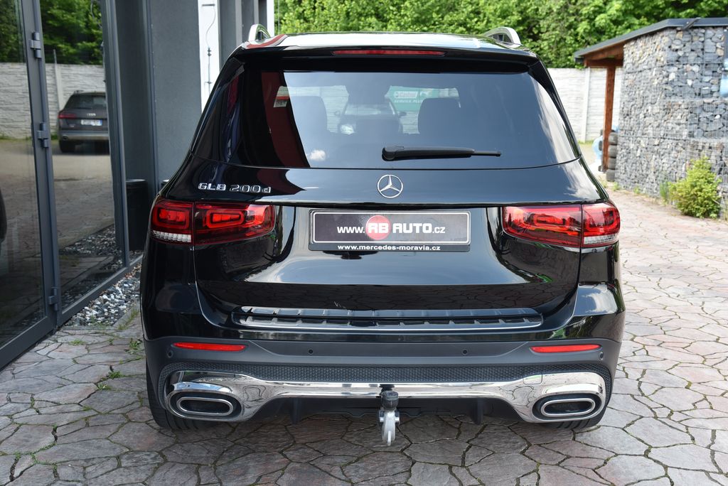 mercedes-benz-glb-2-0-d-110-kw-amg - 7