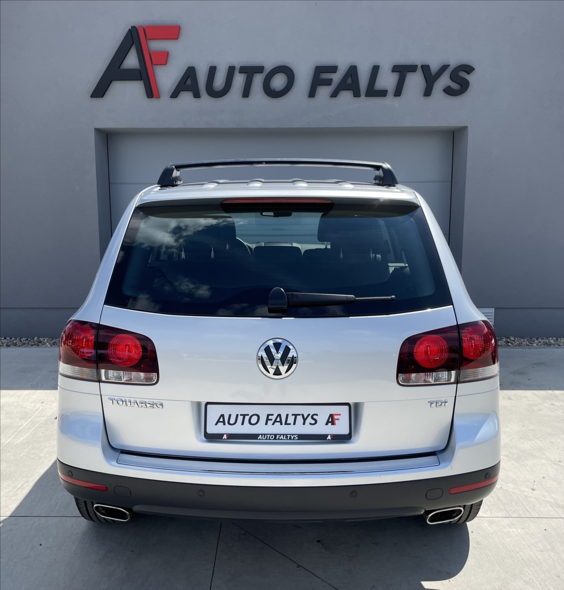 volkswagen-touareg-2-5-tdi-cr-58tis-km-1-maj - 3
