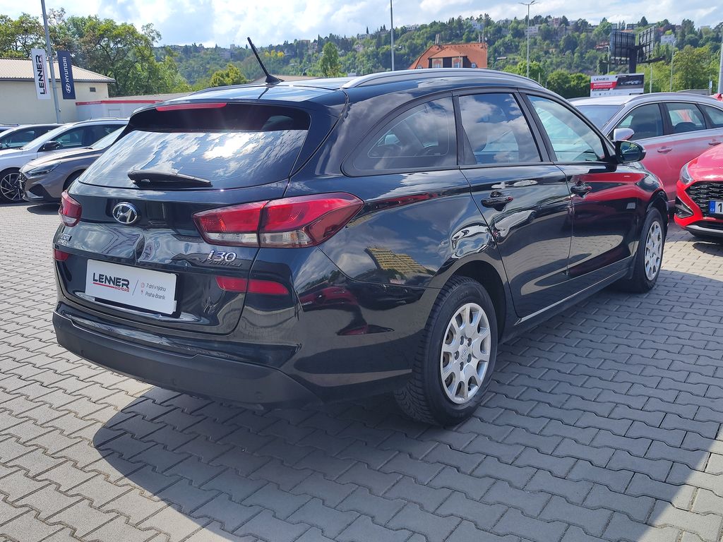 hyundai-i30-1-4-t-gdi-103kw-trikolor-komf - 4