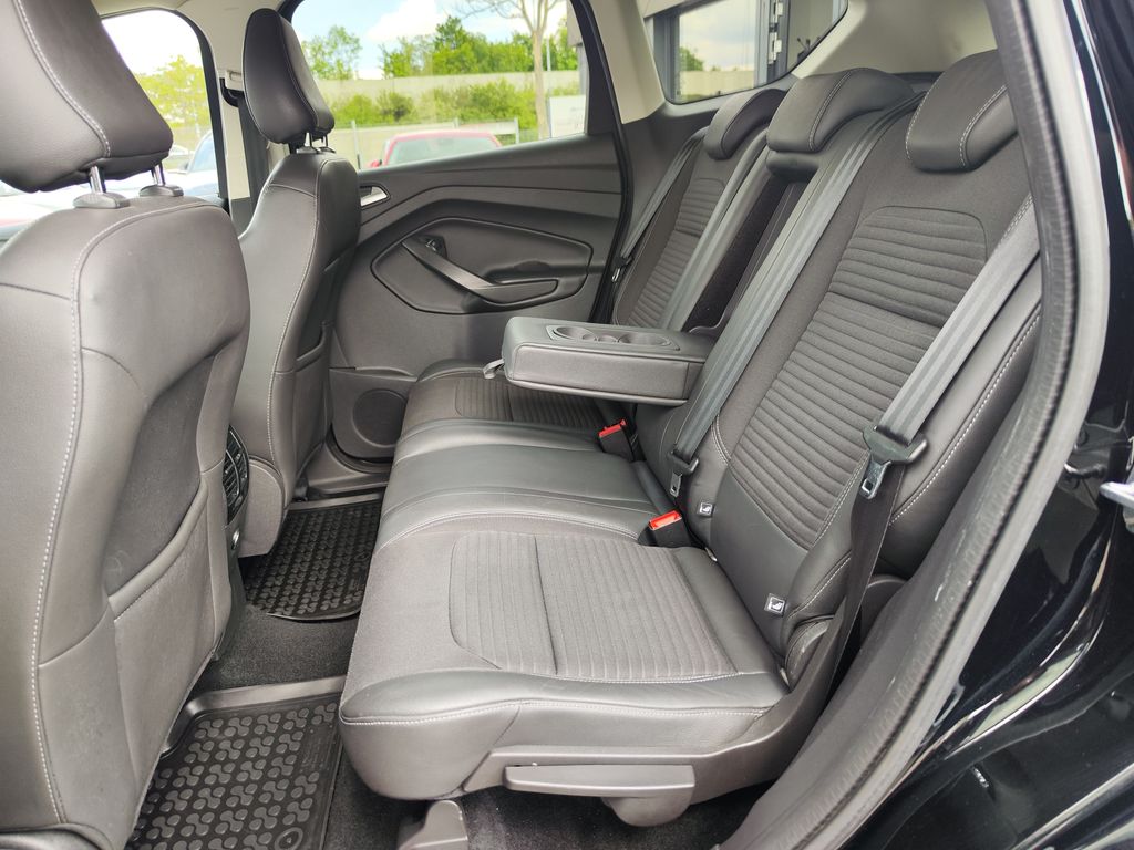 ford-kuga-2-0-tdci-110kw-titanium-4x4 - 9
