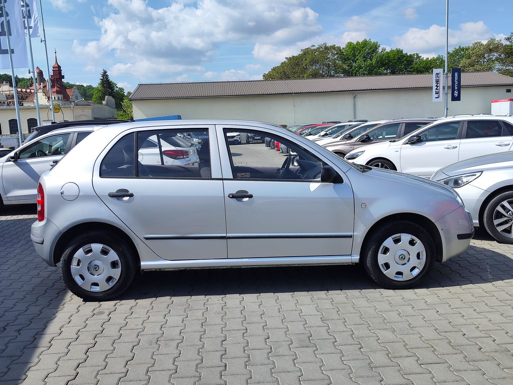 skoda-fabia-1-2i-40kw-classic - 3