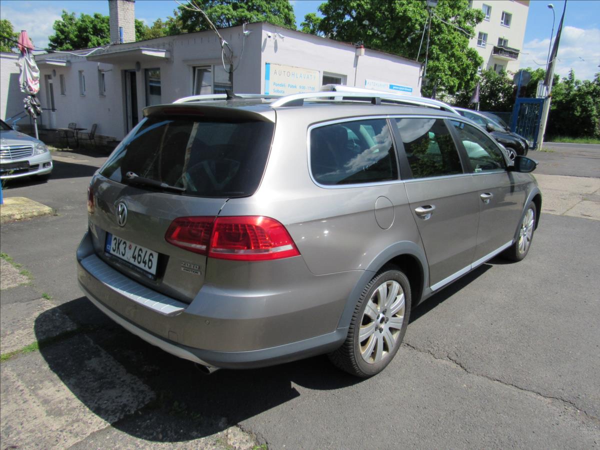 volkswagen-passat-2-0-tdi-dsg-alltrack-125kw-4x4 - 3